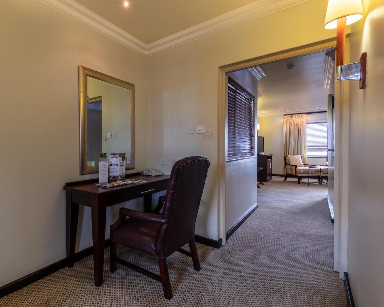 Cresta President Hotel Gaborone Zewnętrze zdjęcie